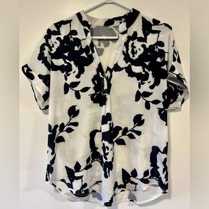 Black/white print top